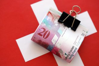 la-banca-centrale-svizzera-punta-sui-colossi-hi-tech