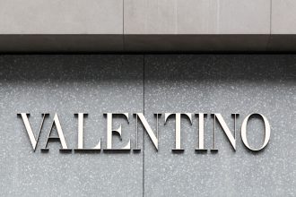 armani-e-valentino:-due-modelli-di-potere-nella-moda