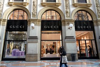 kering-sotto-pressione:-gucci-trascina-il-gruppo
